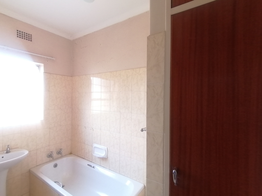 3 Bedroom Property for Sale in Stilfontein Ext 3 North West